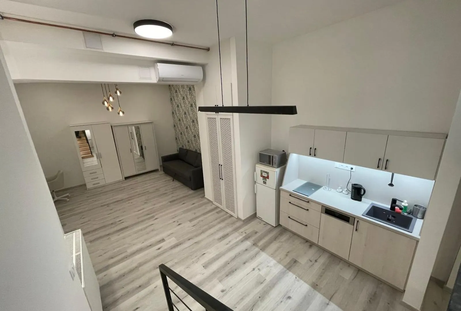 Szekely Apartment Near Deak Ferenc Square With Free Parking In Garage Budapest